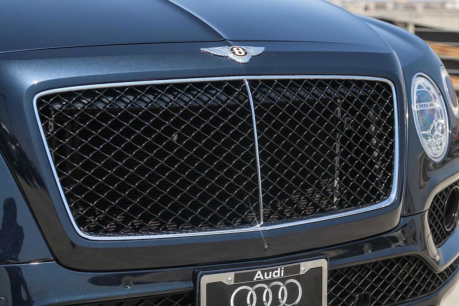 Thumbnail: 2019 Bentley Bentayga - 5