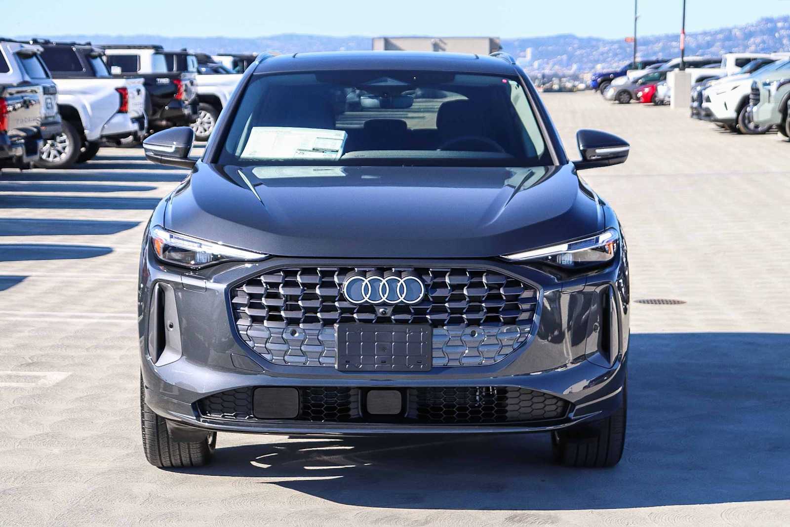 Thumbnail: 2025 Audi Q5 - 2