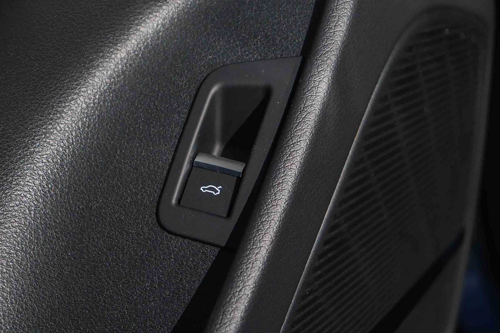 Thumbnail: 2026 Audi Q8 - 29