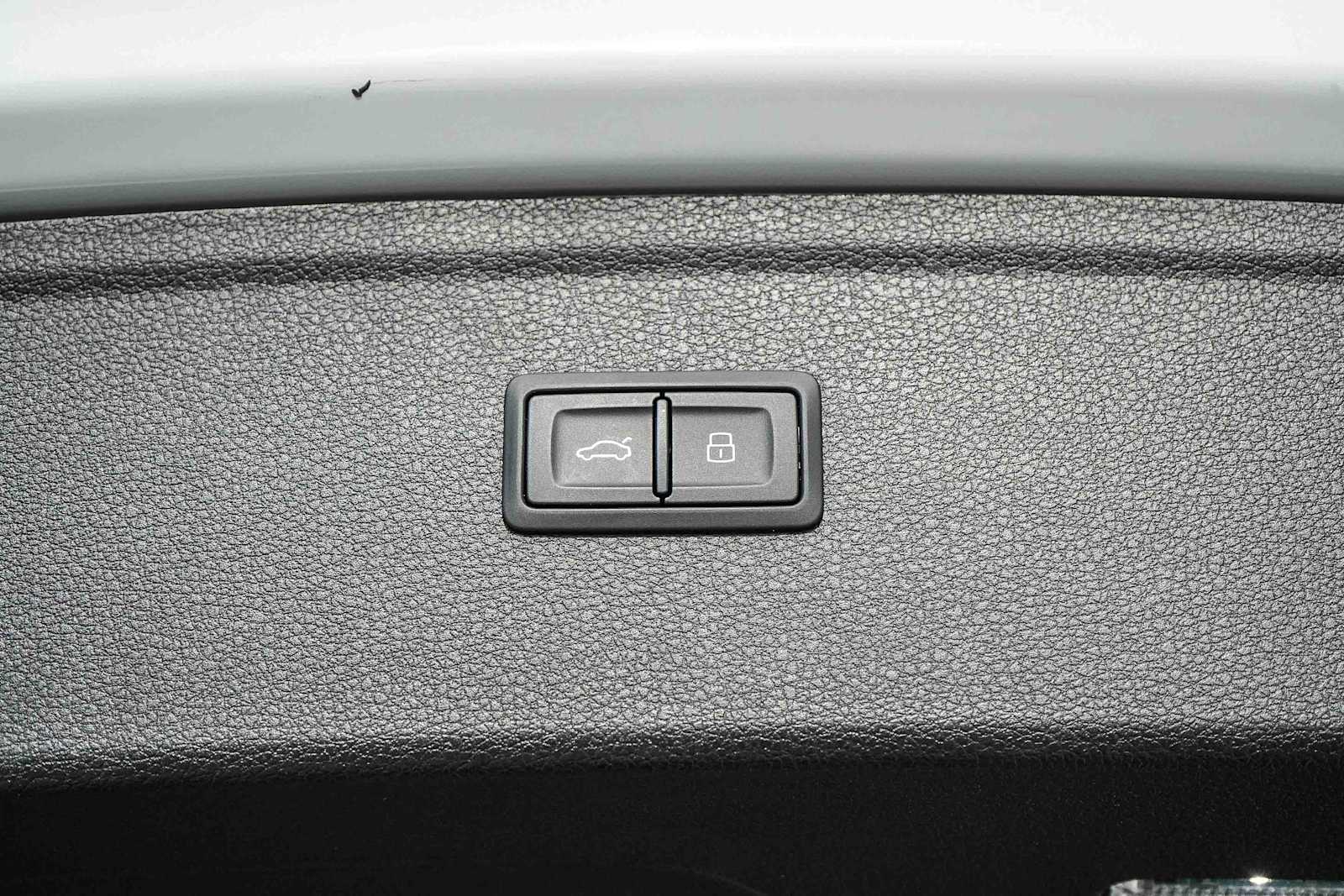 Thumbnail: 2023 Audi Q5 - 41