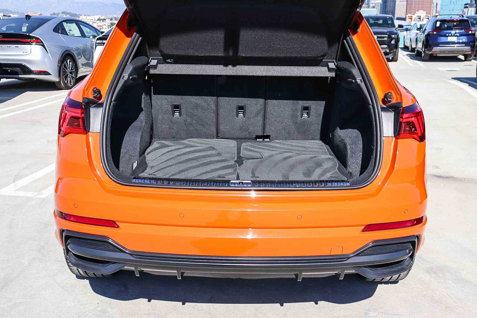 Thumbnail: 2022 Audi Q3 - 38