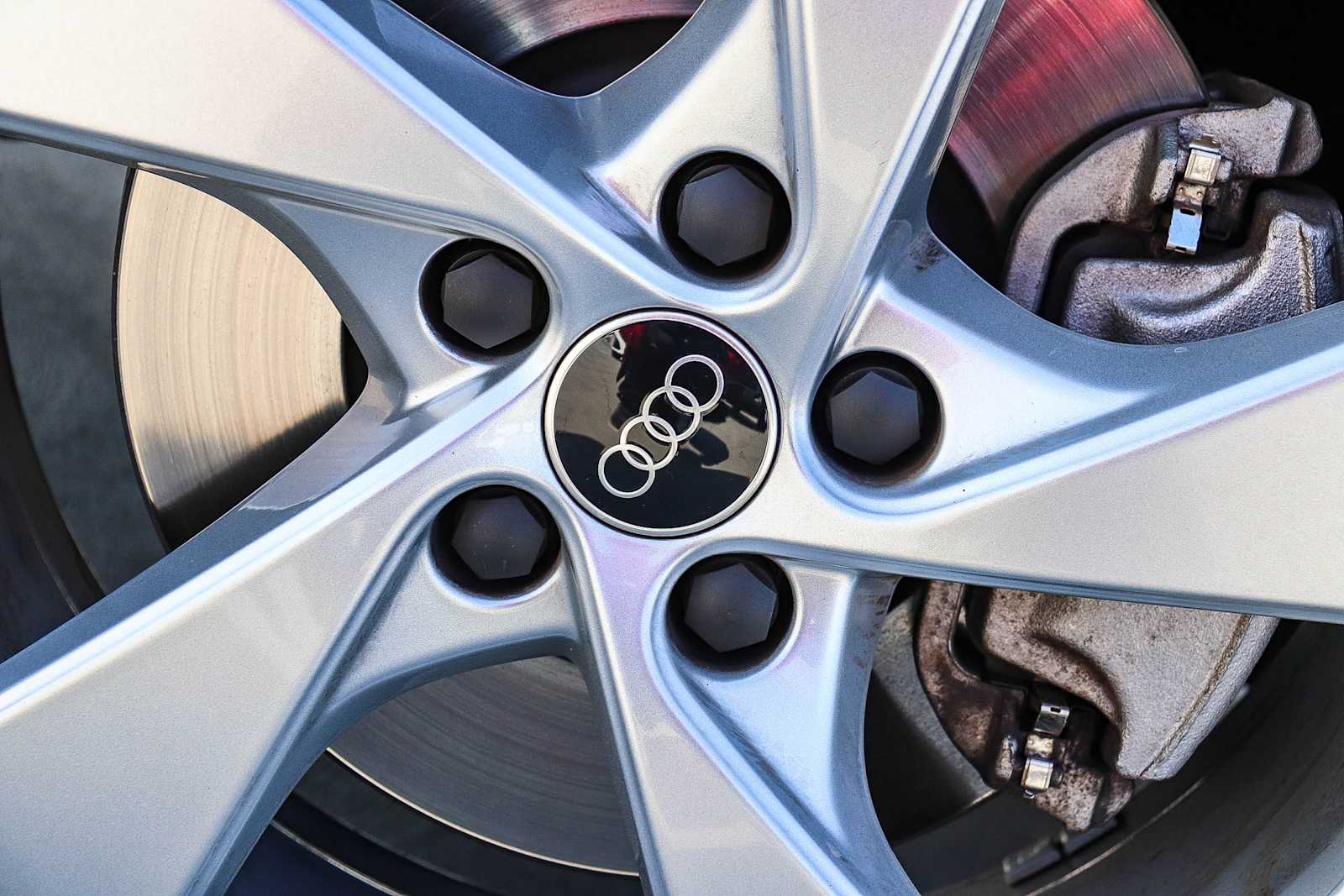 Thumbnail: 2025 Audi Q5 - 15