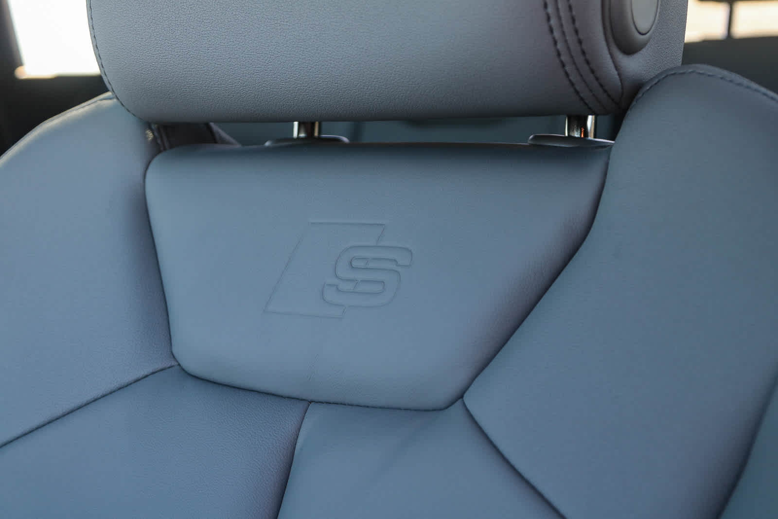 Thumbnail: 2025 Audi Q3 - 43