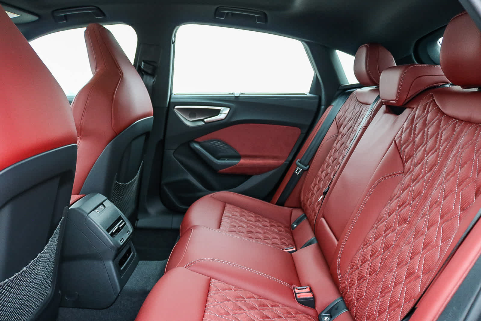 Thumbnail: 2025 Audi S5 - 26