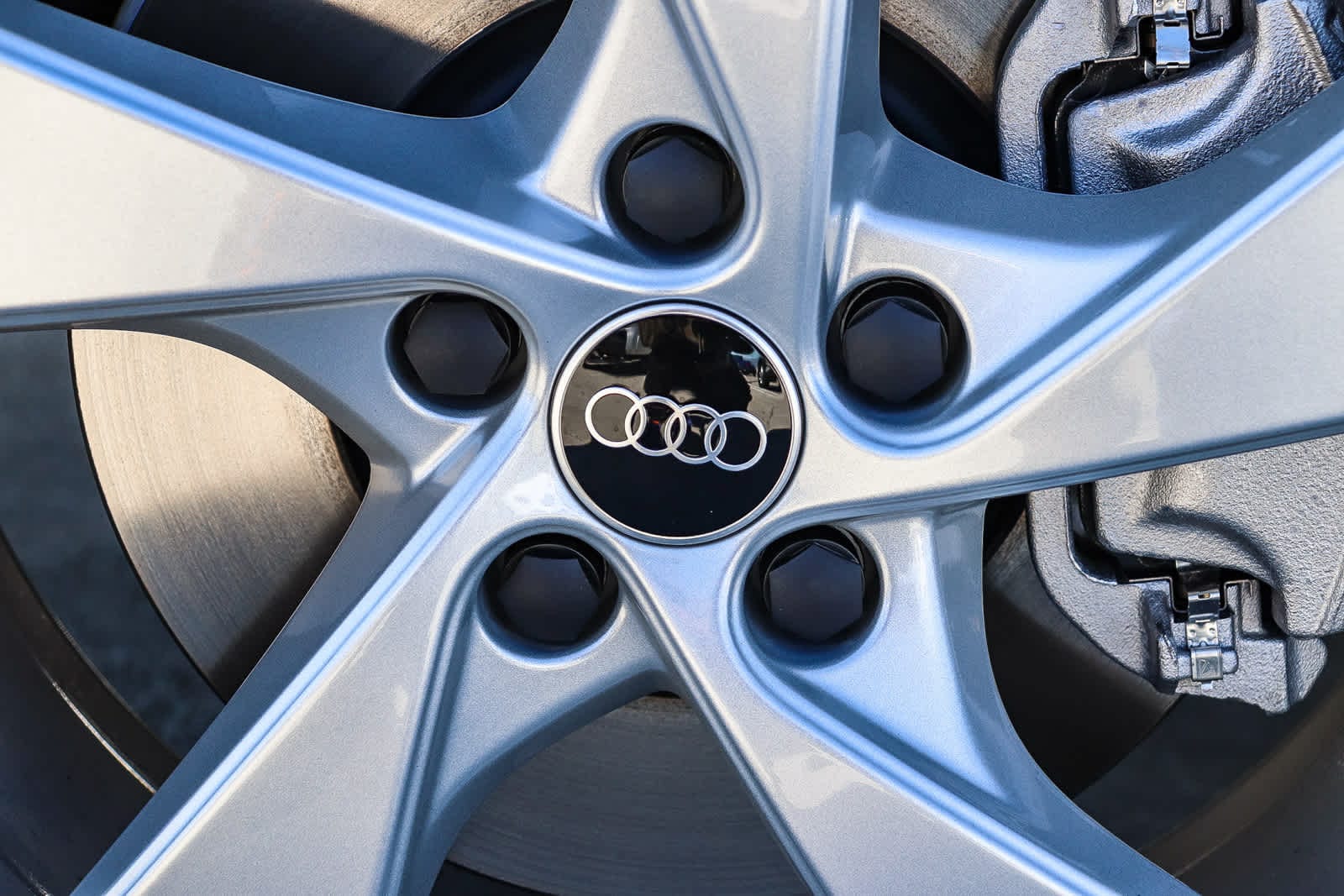 Thumbnail: 2025 Audi Q5 - 15