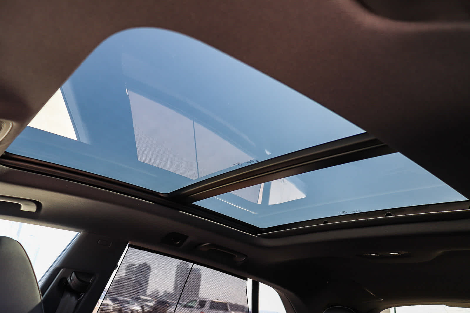 Thumbnail: 2026 Audi Q8 - 35