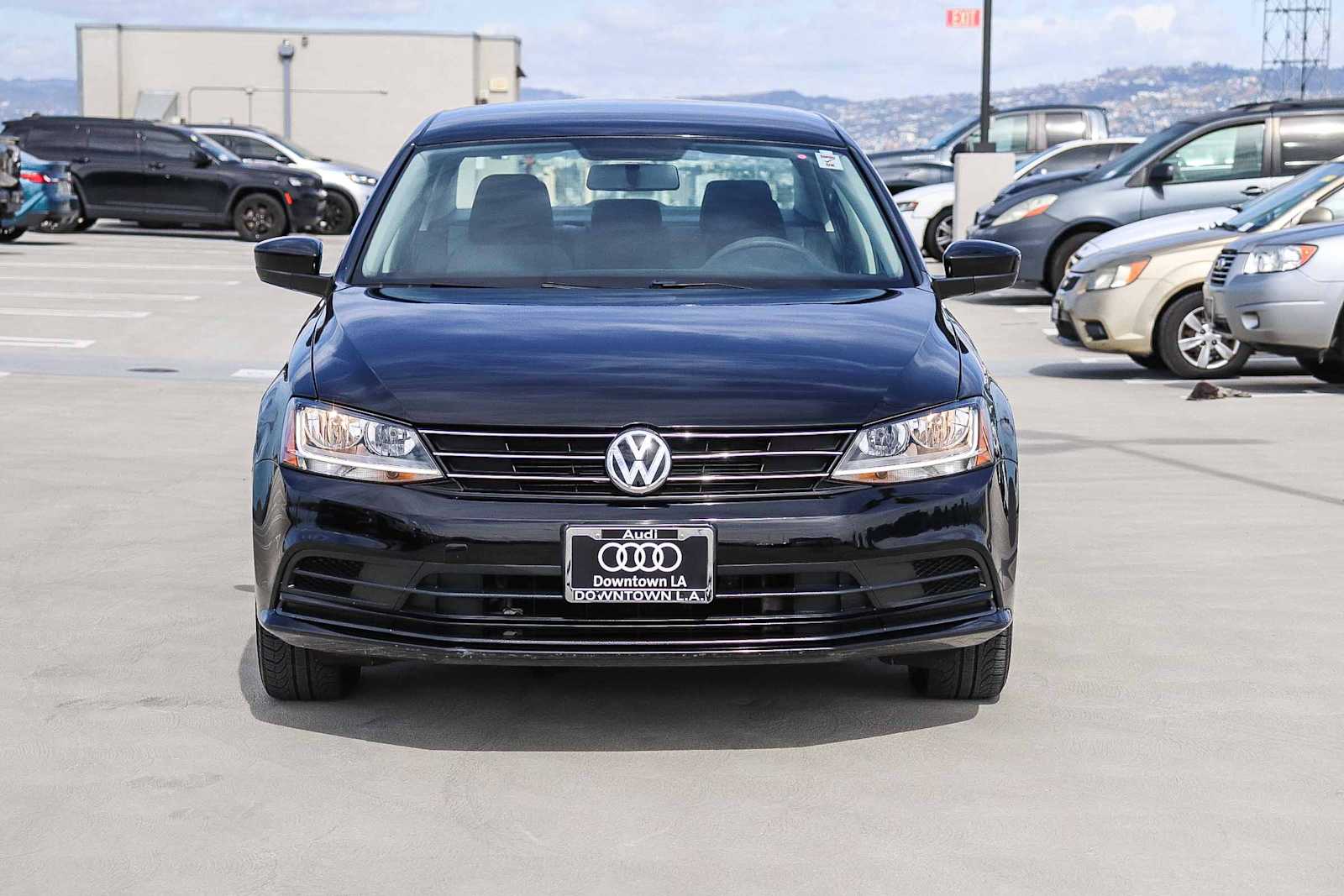 Thumbnail: 2017 Volkswagen Jetta - 2