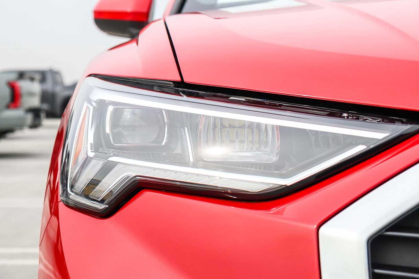 Thumbnail: 2025 Audi Q3 - 8