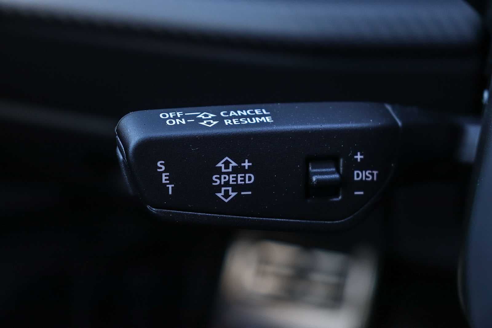 Thumbnail: 2026 Audi Q8 - 33