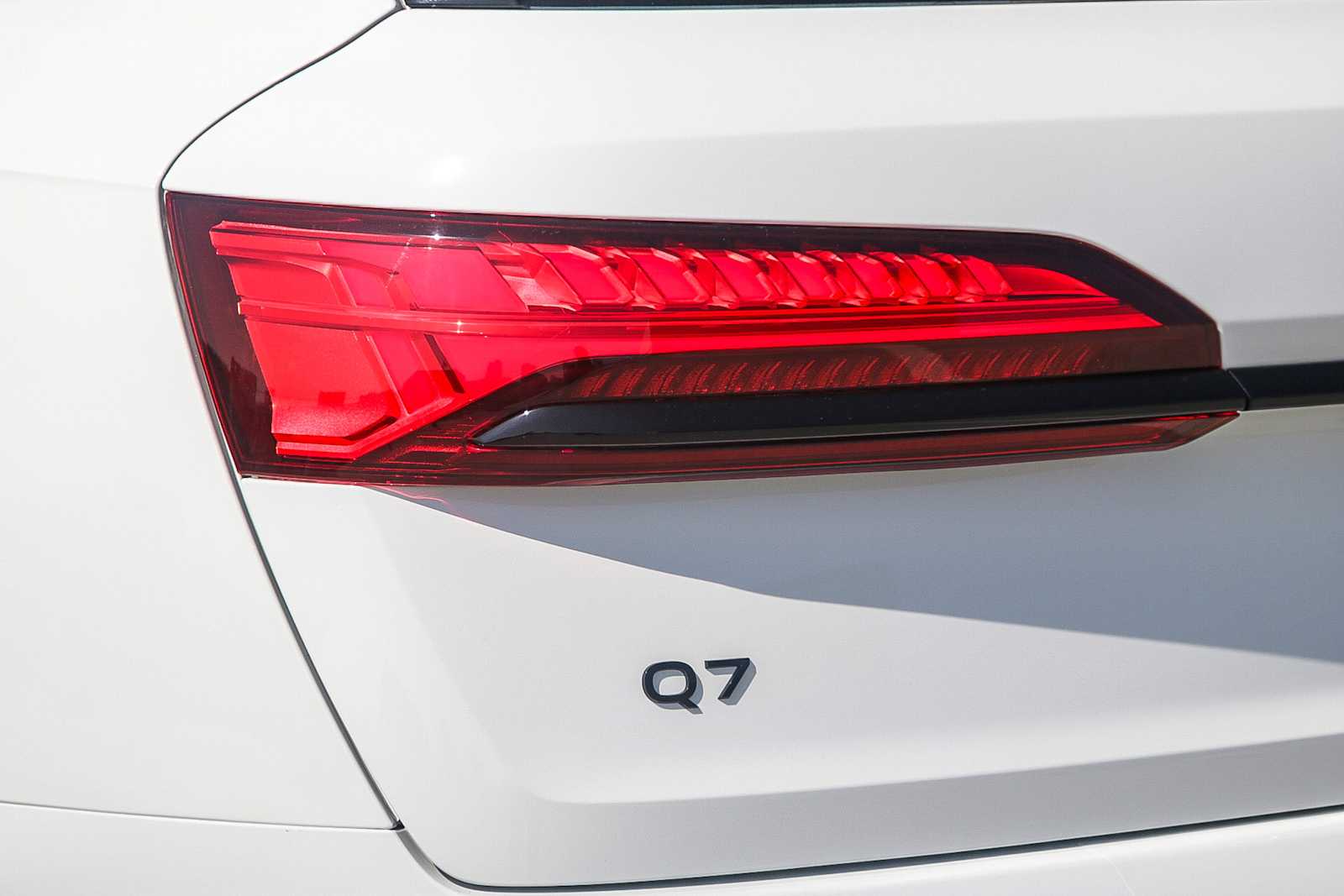 Thumbnail: 2025 Audi Q7 - 9