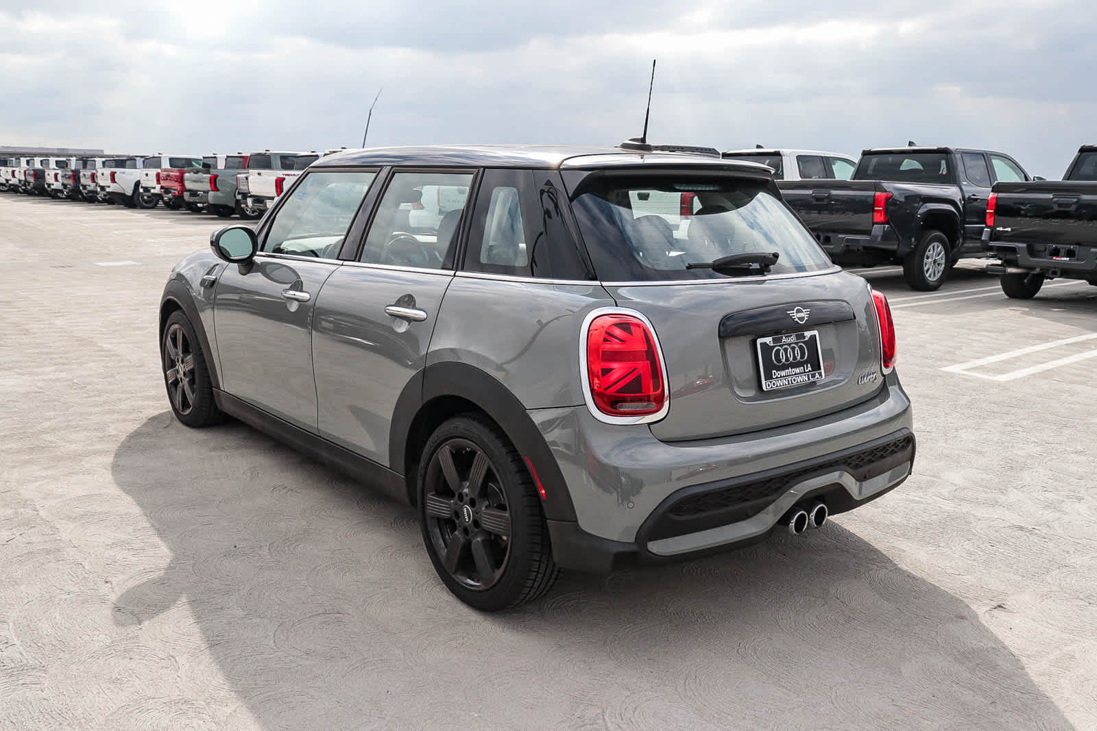 Thumbnail: 2023 MINI Cooper Hardtop - 9