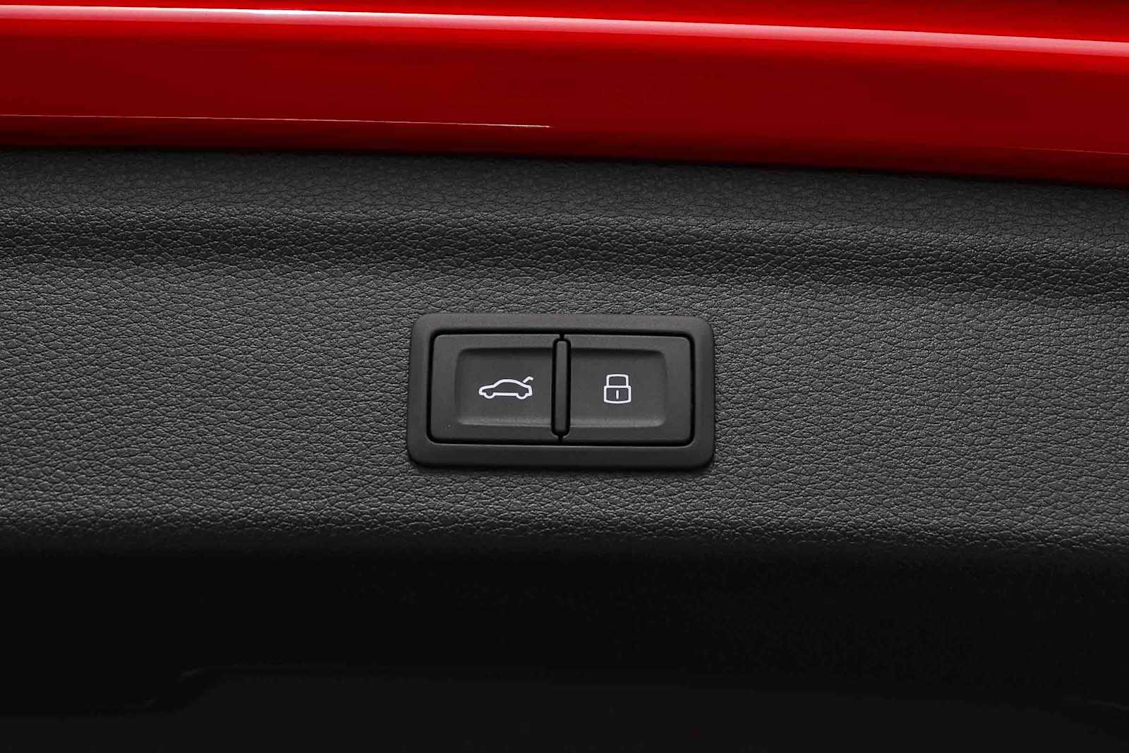 Thumbnail: 2025 Audi Q3 - 37