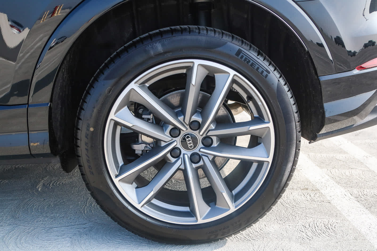 Thumbnail: 2025 Audi Q3 - 14