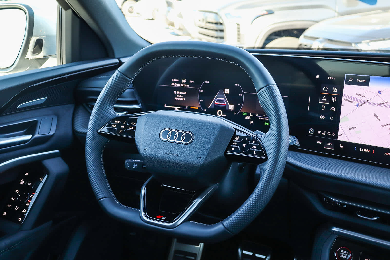 Thumbnail: 2025 Audi SQ5 - 20