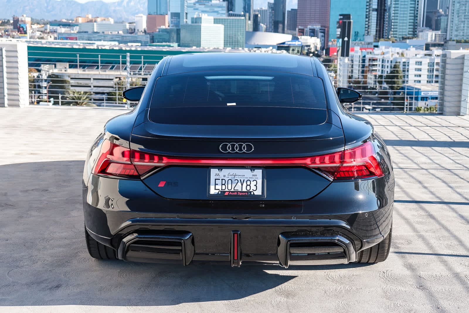 Thumbnail: 2025 Audi RS e-tron GT - 8