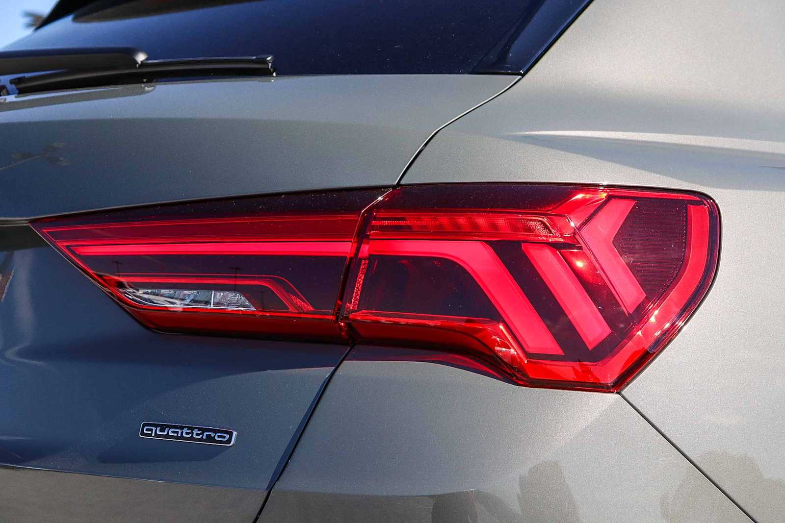 Thumbnail: 2025 Audi Q3 - 10