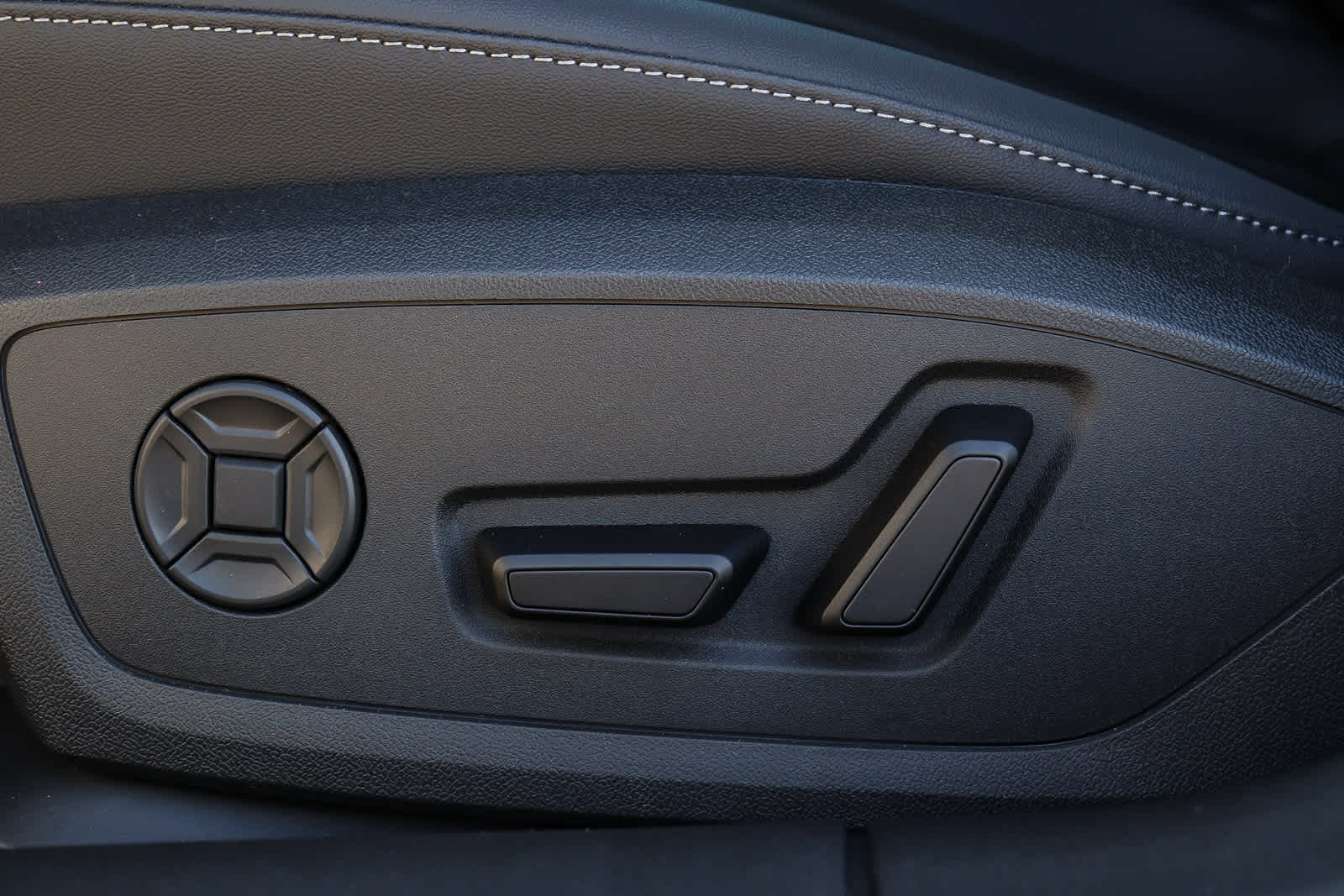 Thumbnail: 2025 Audi A5 - 25