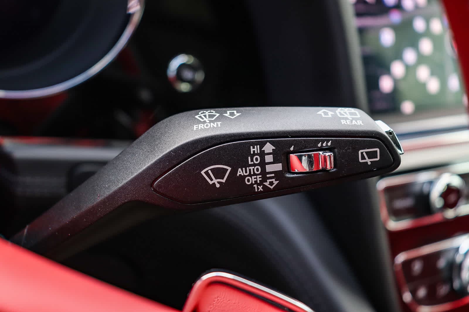 Thumbnail: 2021 Bentley Bentayga - 35