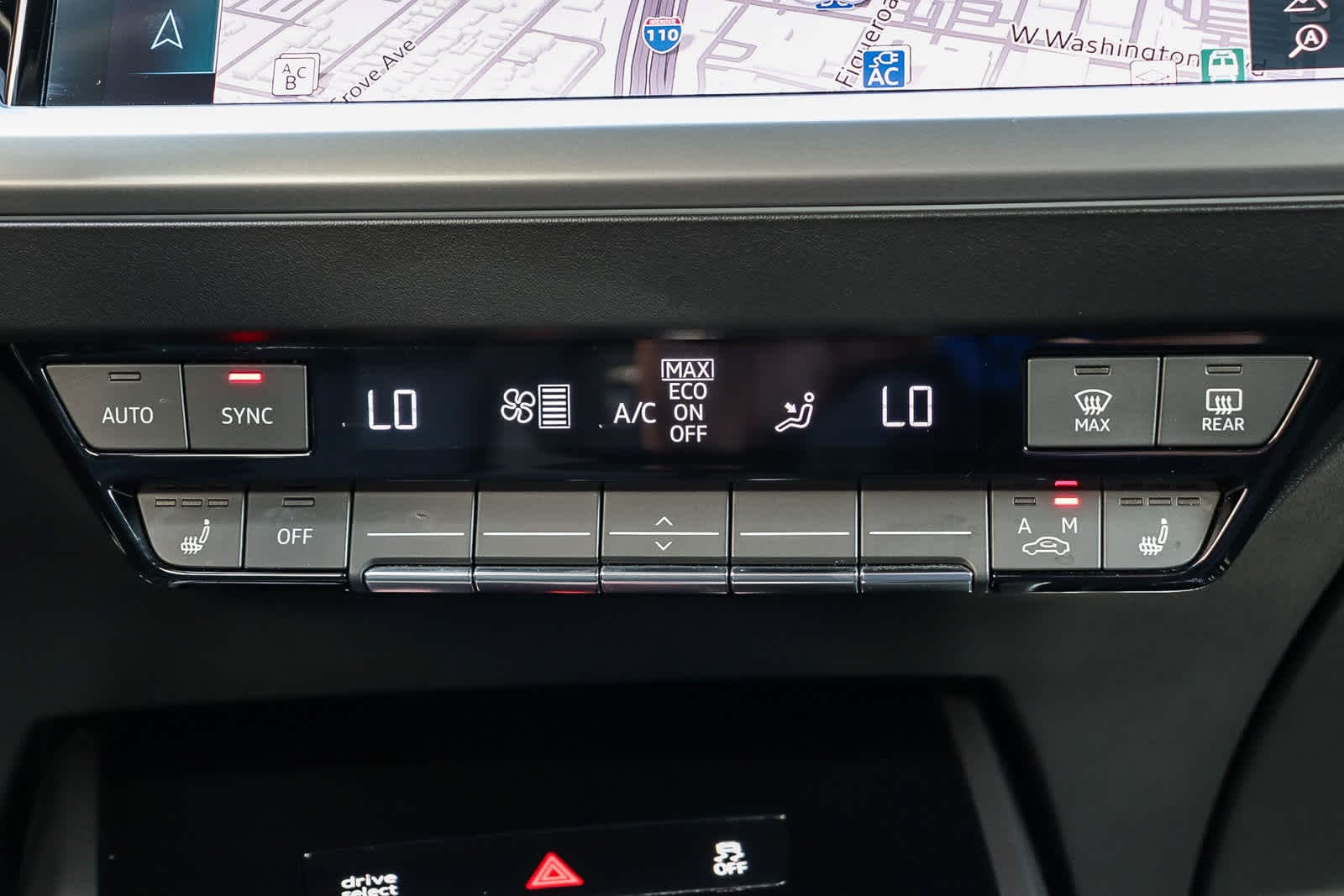 Thumbnail: 2023 Audi Q4 e-tron - 17