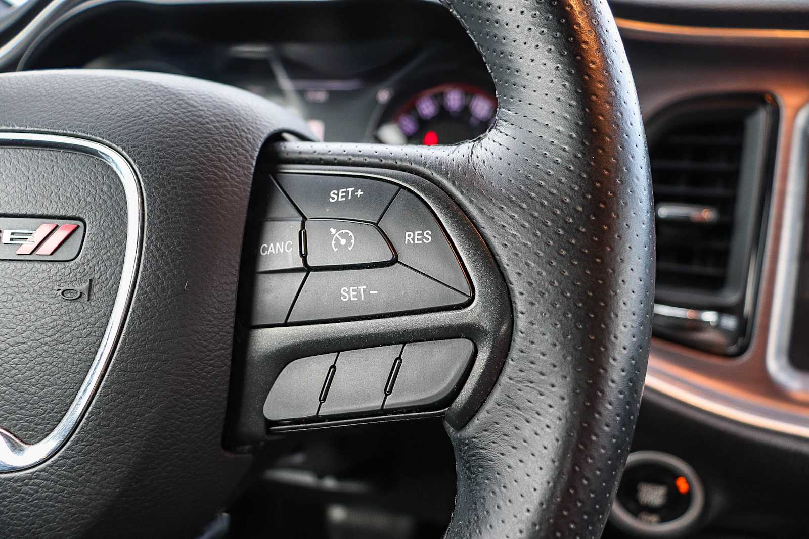 Thumbnail: 2017 Dodge Challenger - 21