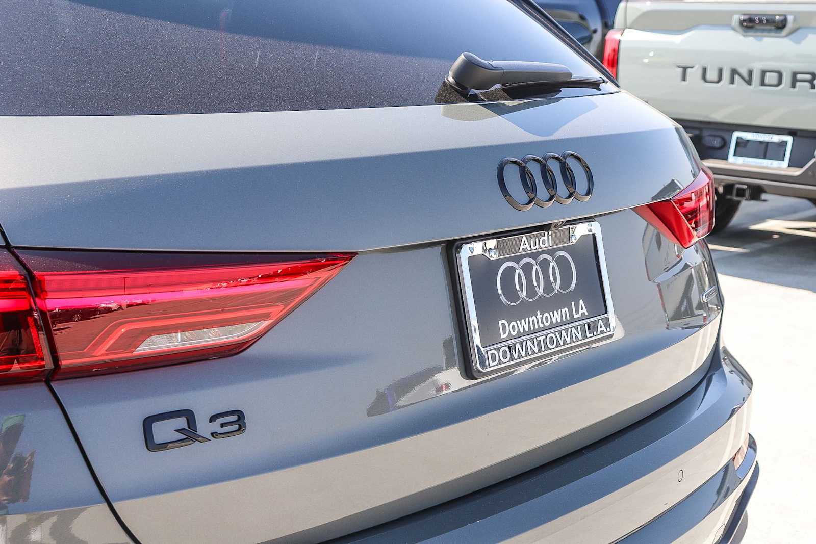 Thumbnail: 2025 Audi Q3 - 8