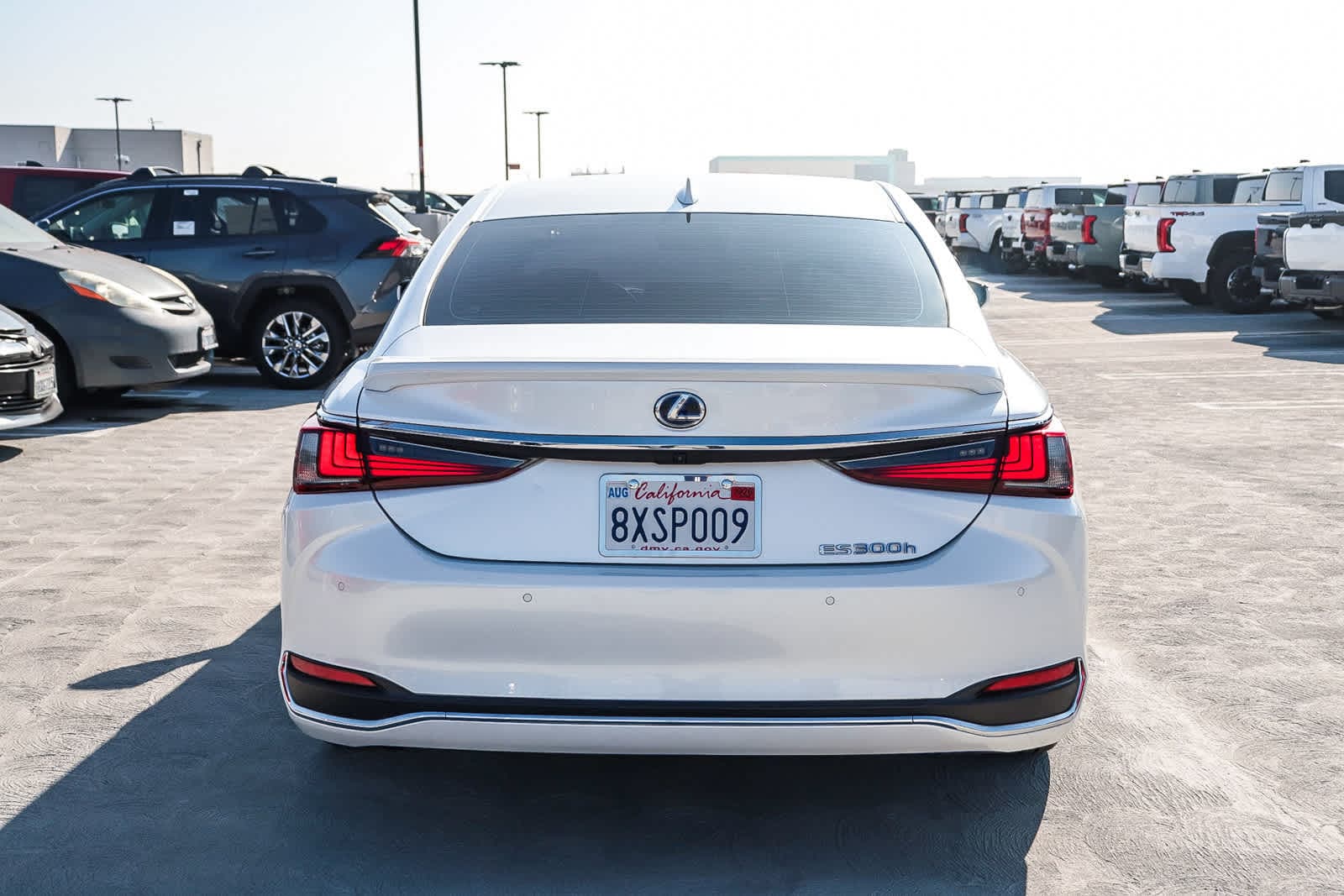 Thumbnail: 2021 Lexus ES - 7