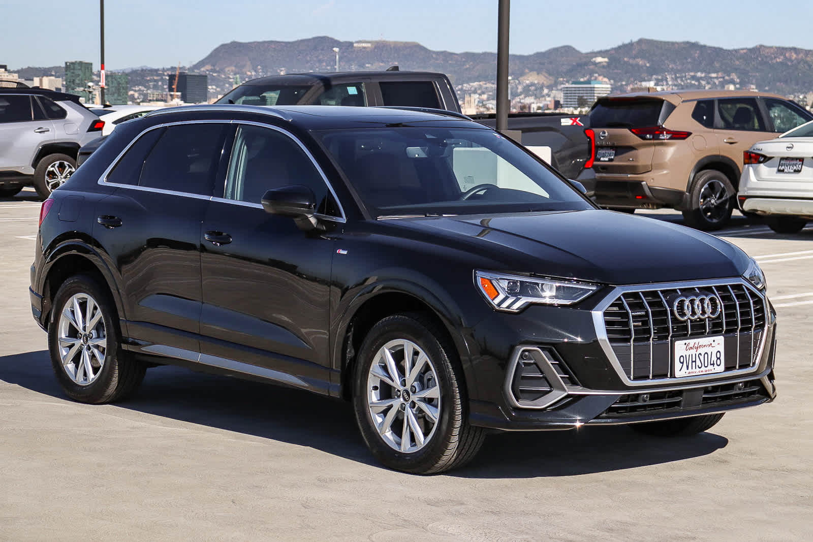 Thumbnail: 2025 Audi Q3 - 3