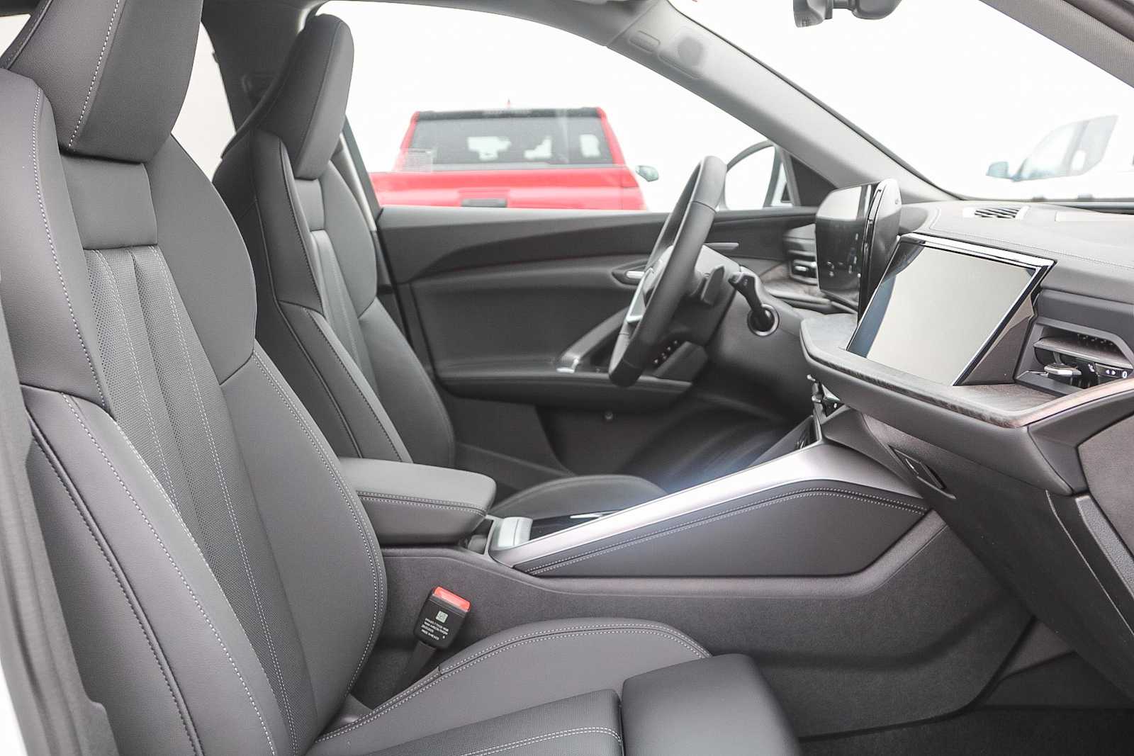 Thumbnail: 2025 Audi Q5 - 16