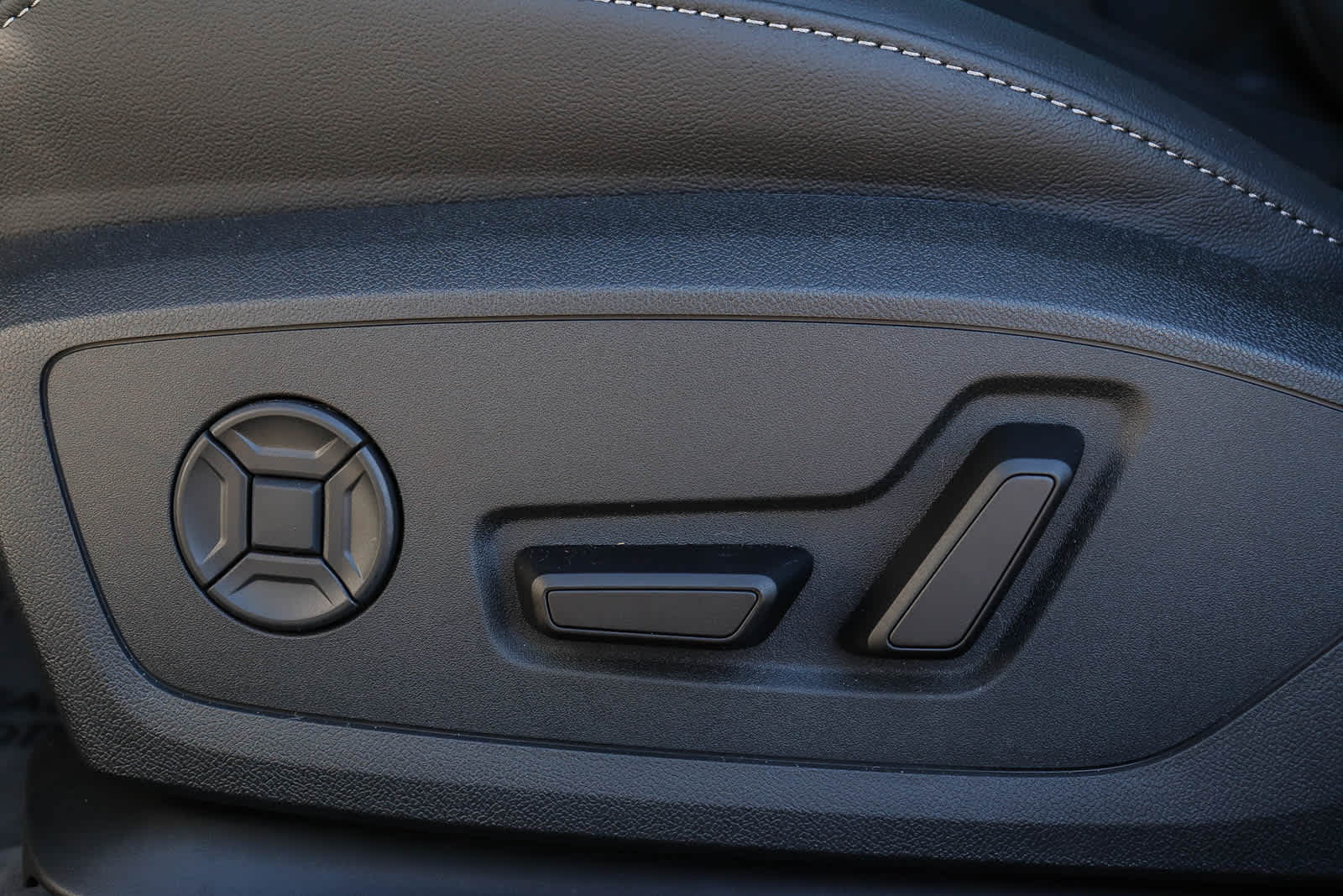 Thumbnail: 2025 Audi A5 - 25