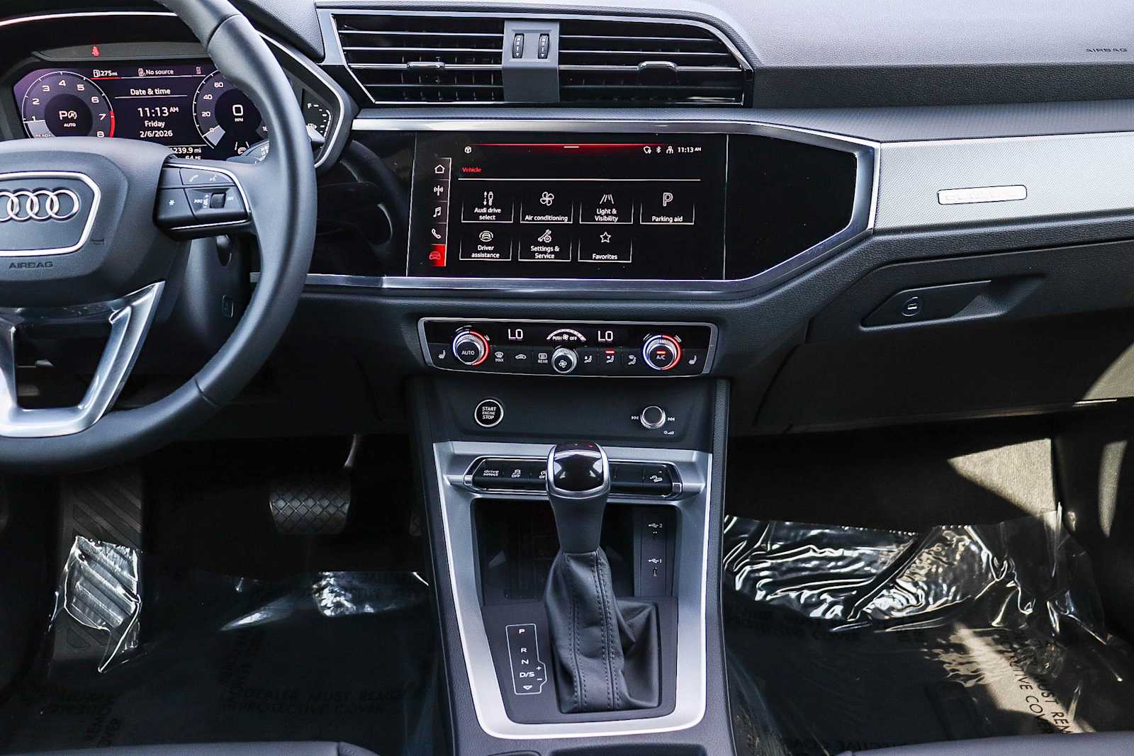 Thumbnail: 2025 Audi Q3 - 17