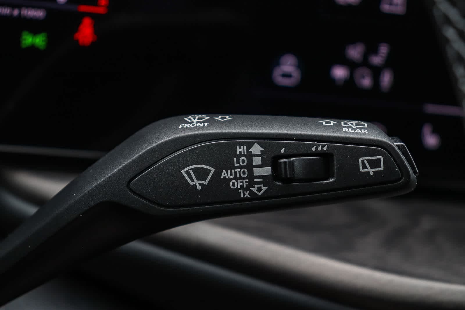 Thumbnail: 2025 Audi Q5 - 30