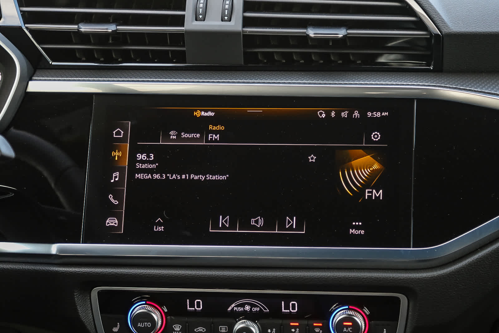 Thumbnail: 2025 Audi Q3 - 14