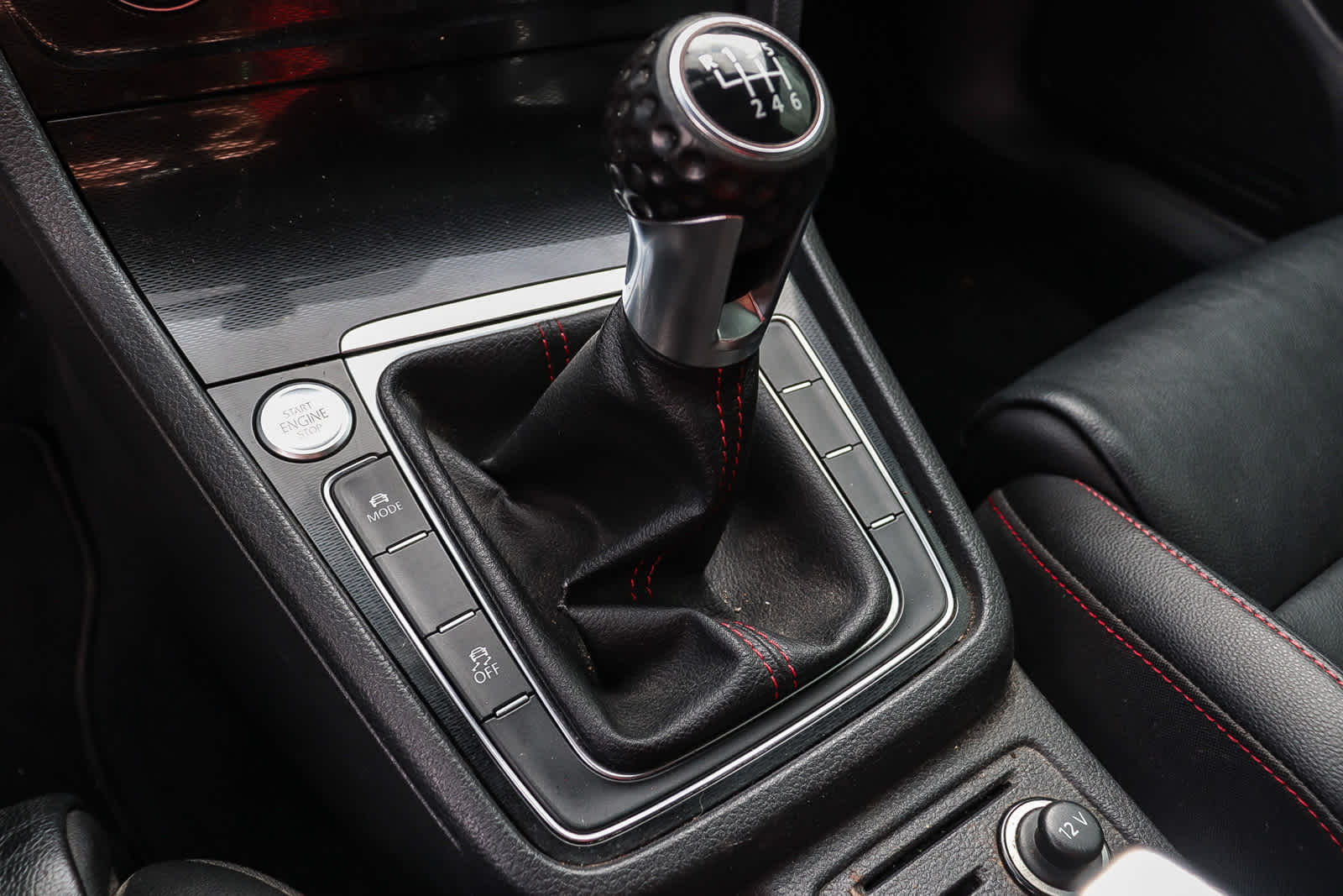 Thumbnail: 2017 Volkswagen Golf - 26