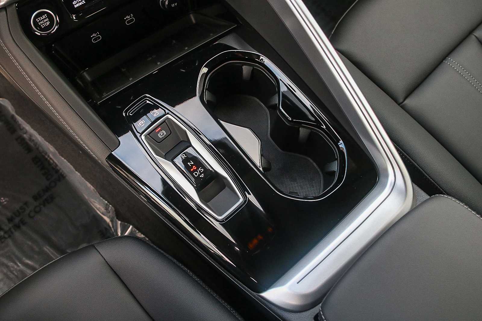 Thumbnail: 2025 Audi Q5 - 20