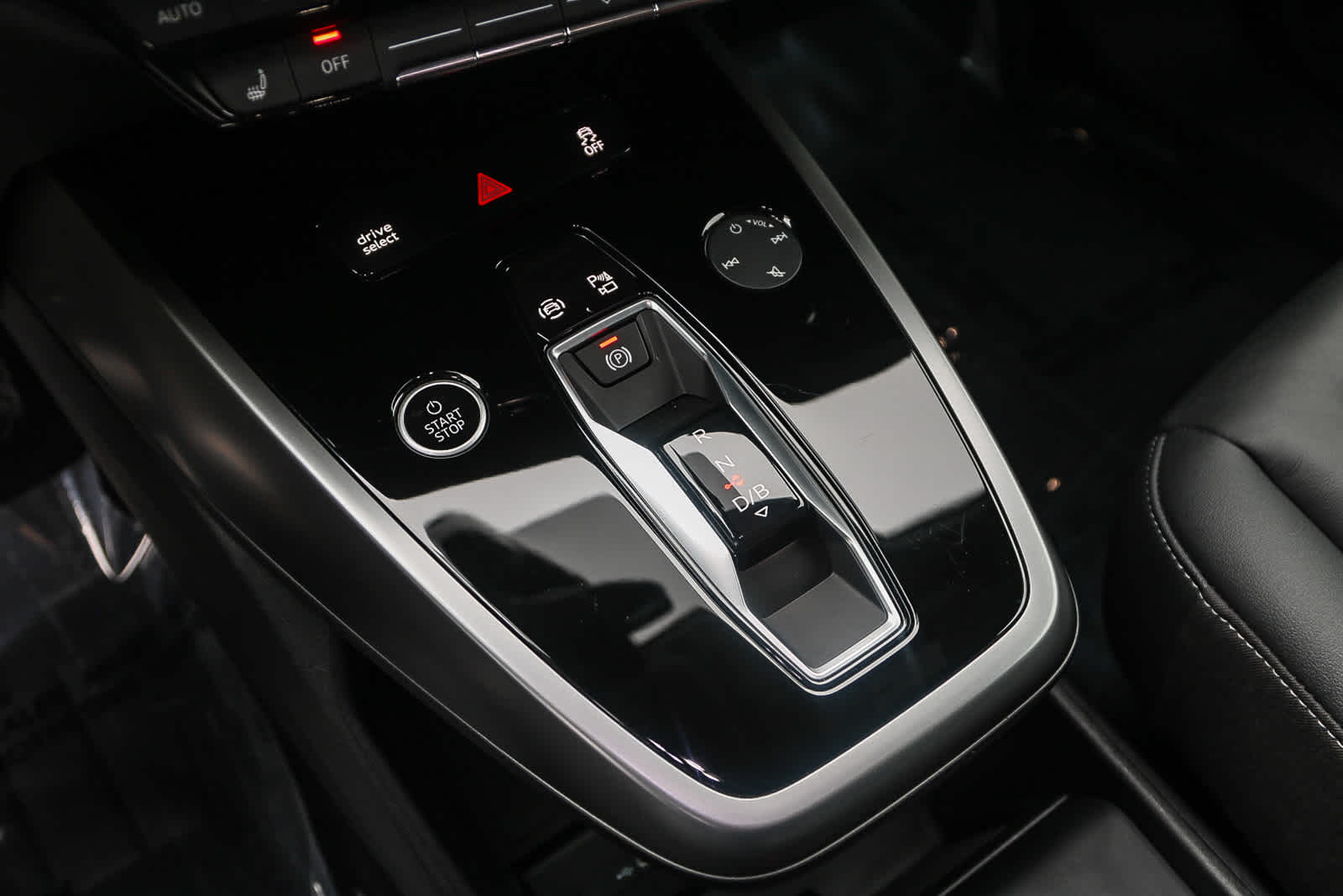 2024 Audi Q4 e-tron Premium Plus 19