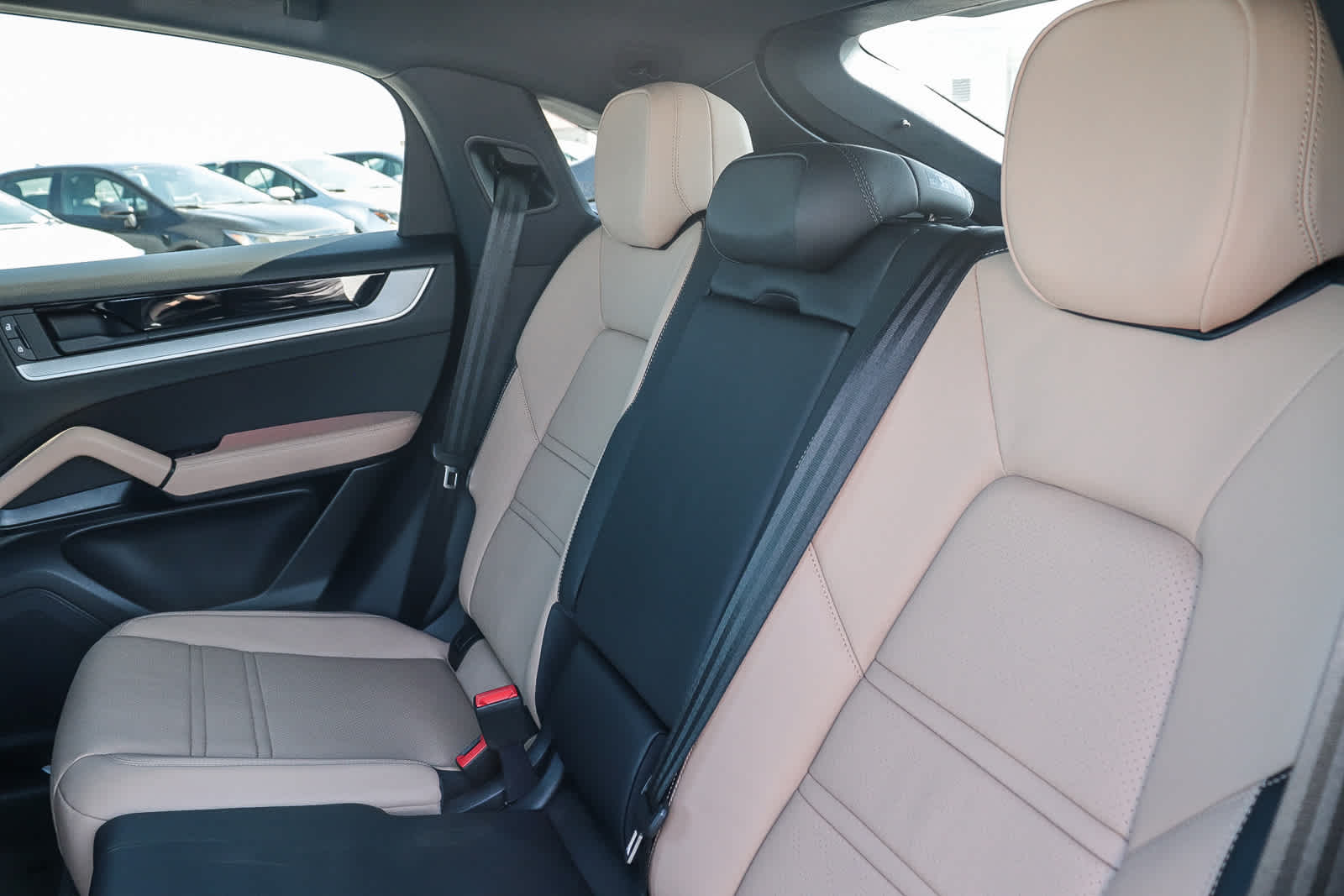 Thumbnail: 2025 Porsche  - 26