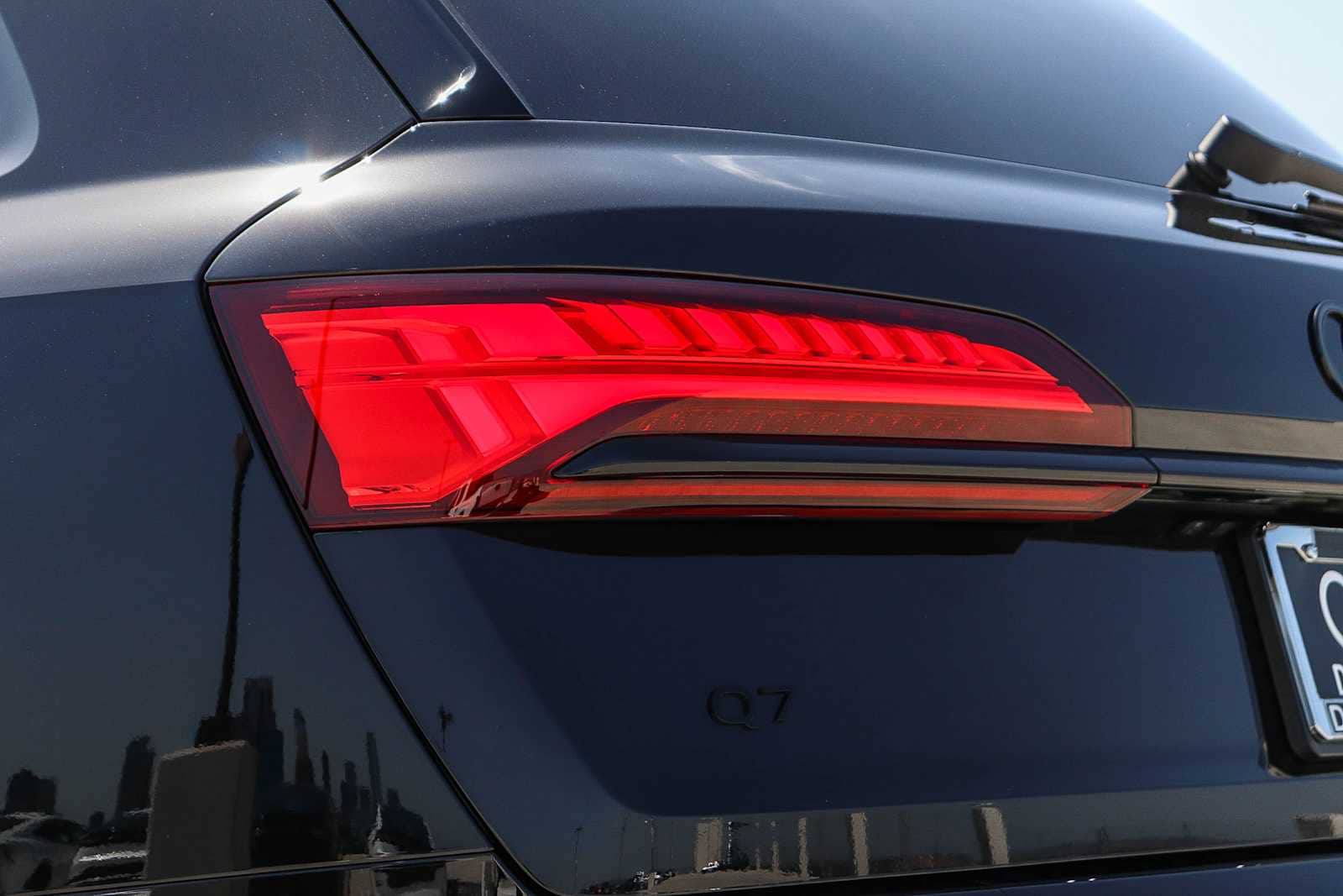 Thumbnail: 2026 Audi Q7 - 12