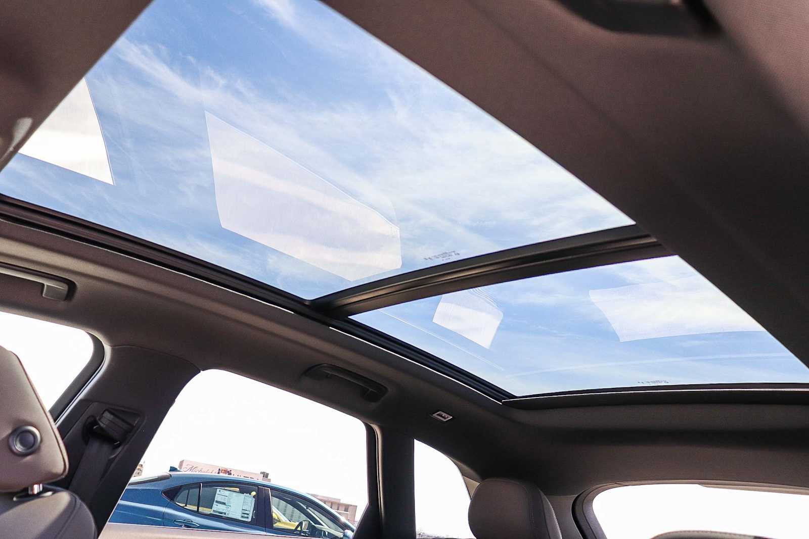 Thumbnail: 2025 Audi Q5 - 33