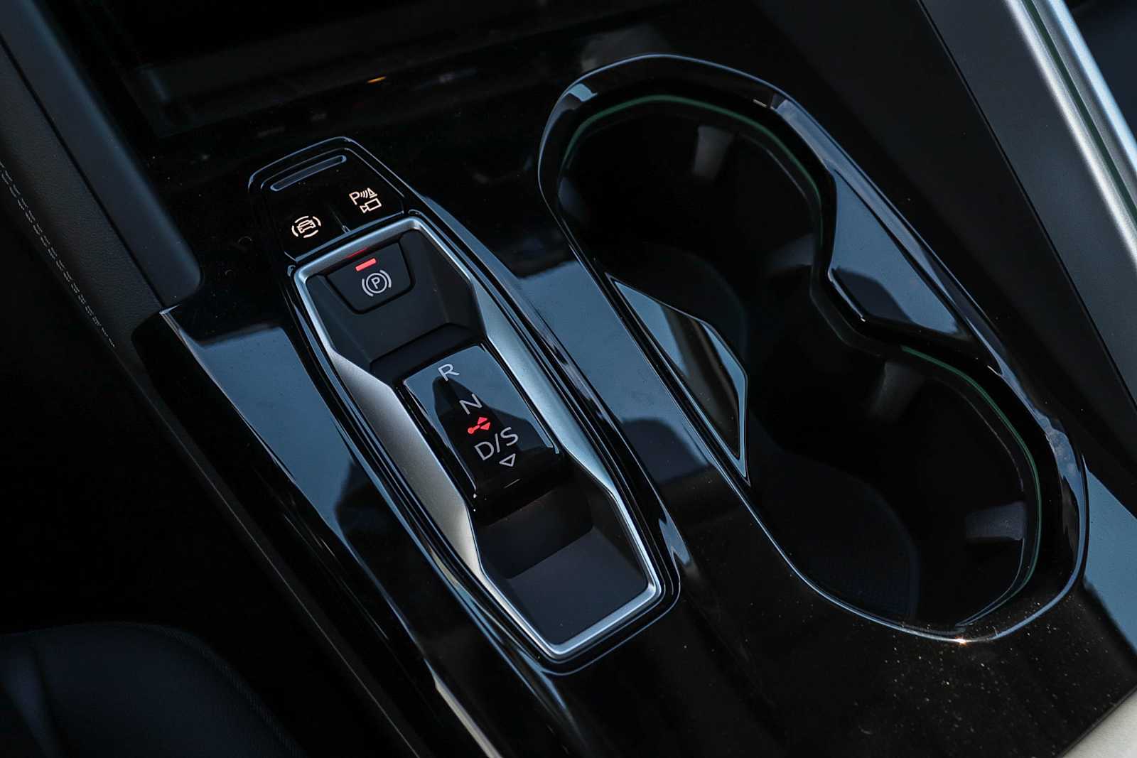 Thumbnail: 2025 Audi Q5 - 25