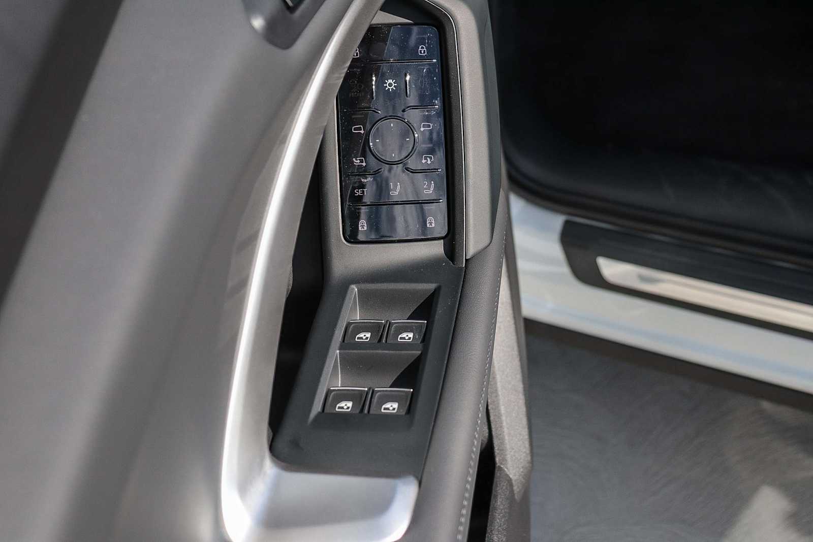 Thumbnail: 2025 Audi Q5 - 27