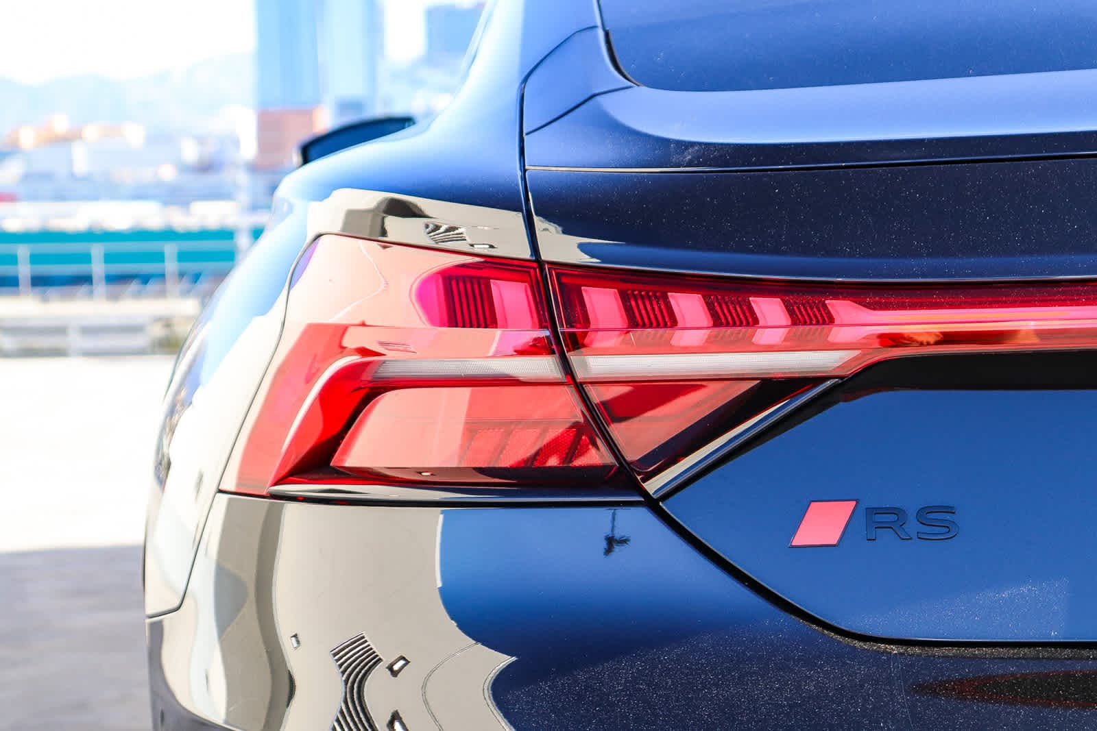 Thumbnail: 2025 Audi RS e-tron GT - 12