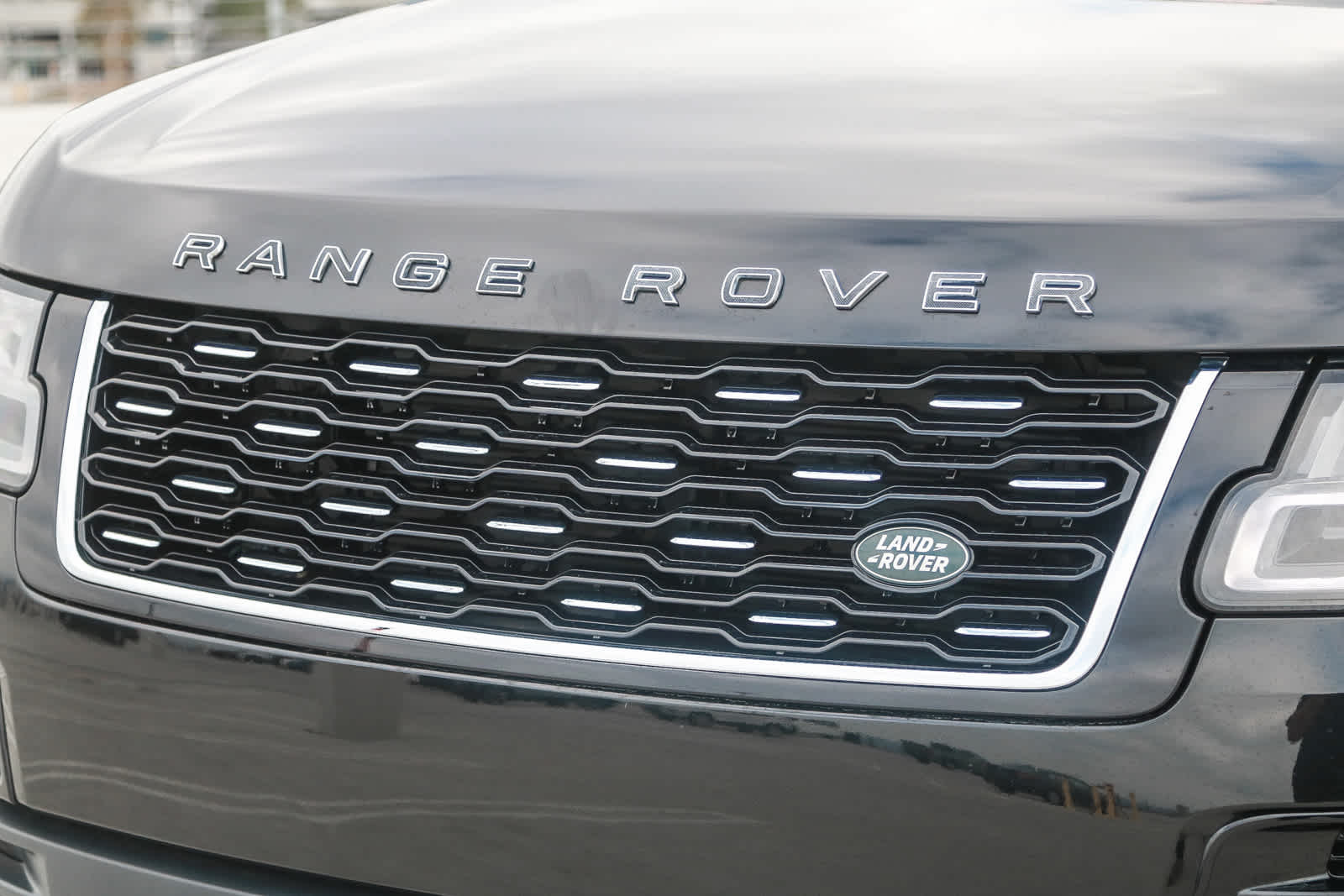 Thumbnail: 2021 Land Rover Range Rover - 6