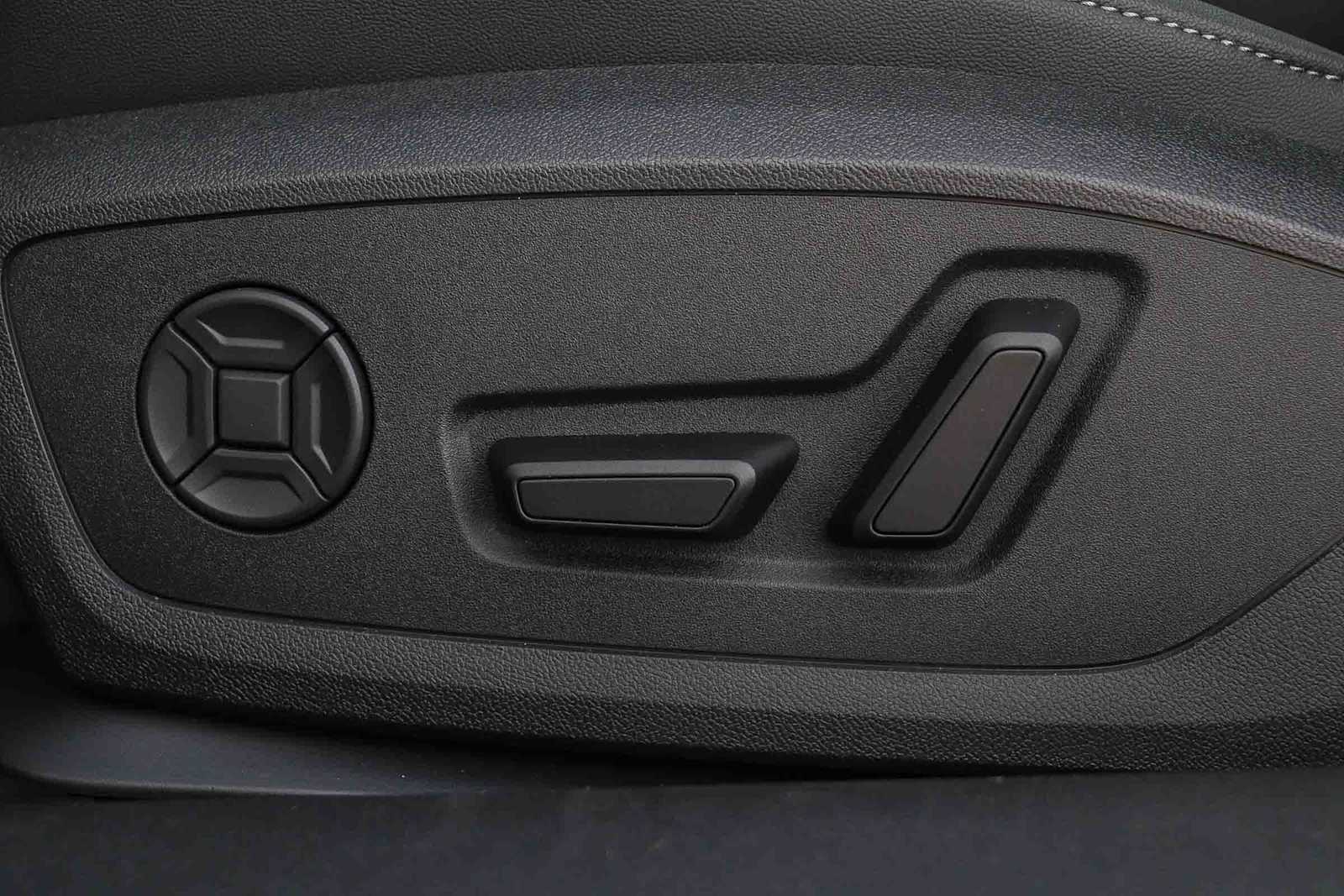 Thumbnail: 2025 Audi A5 - 25