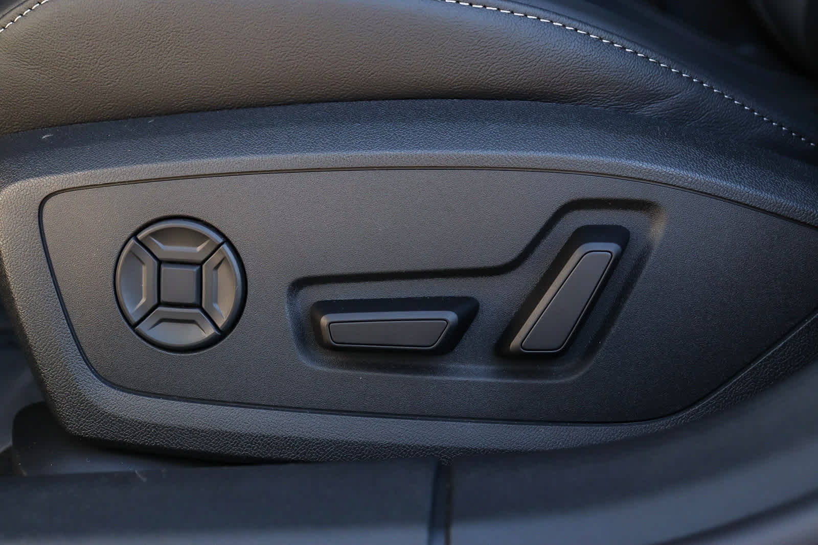 Thumbnail: 2025 Audi A5 - 25