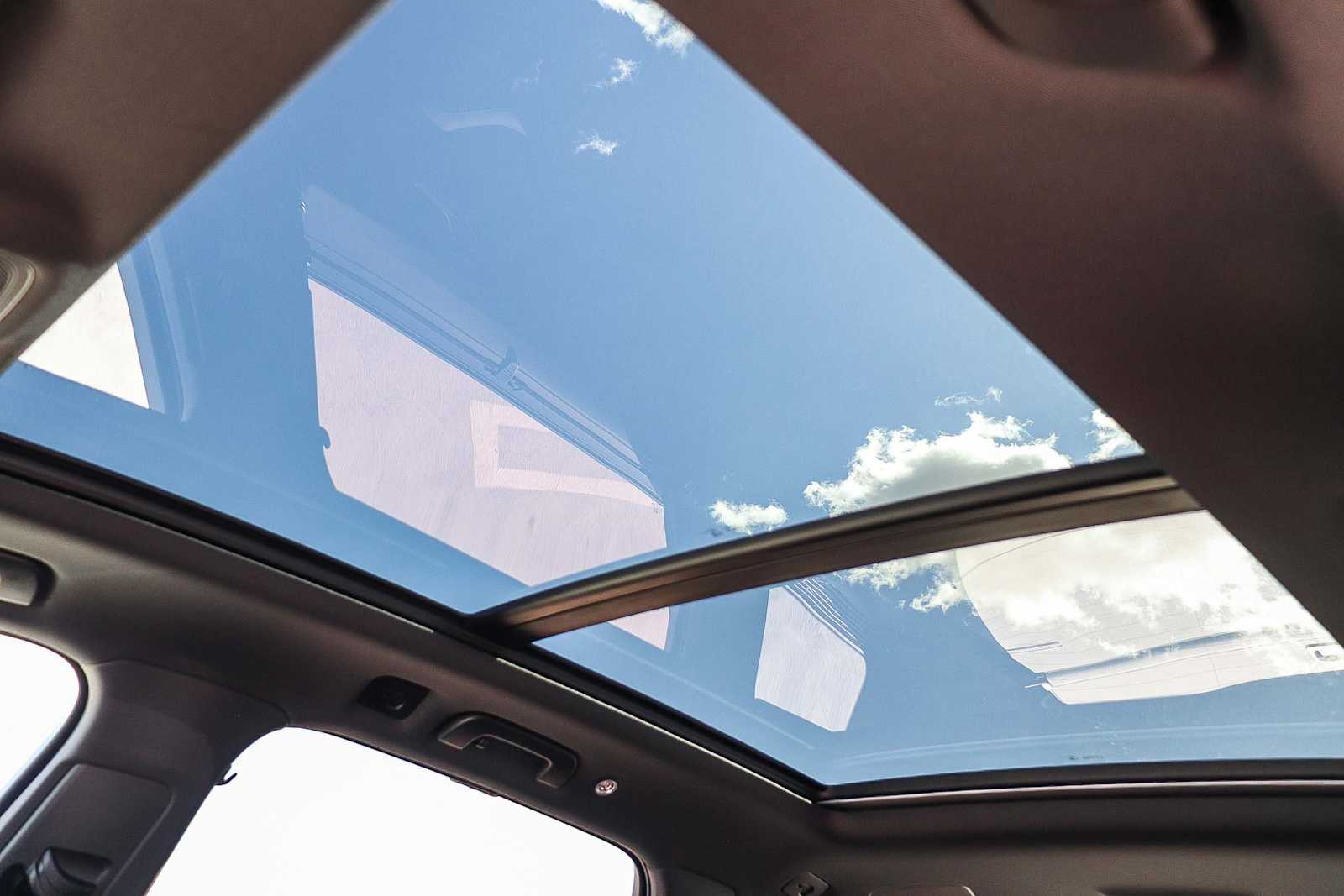 Thumbnail: 2026 Audi Q7 - 36