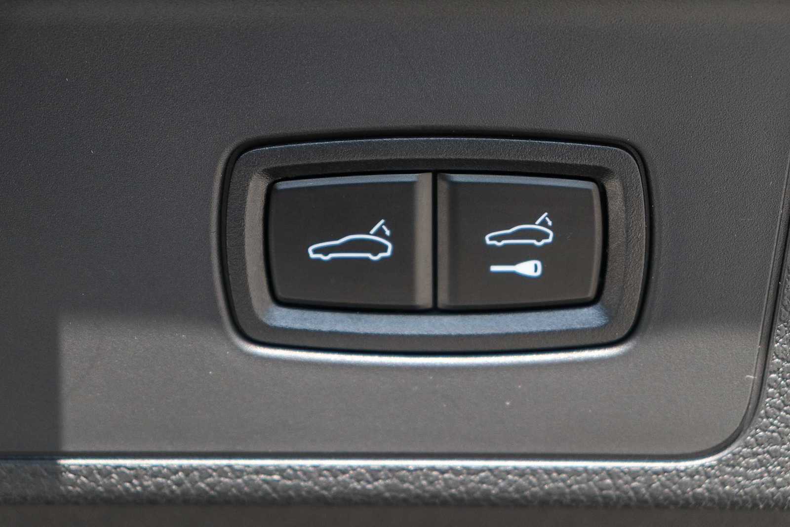 Thumbnail: 2025 Porsche Panamera - 37