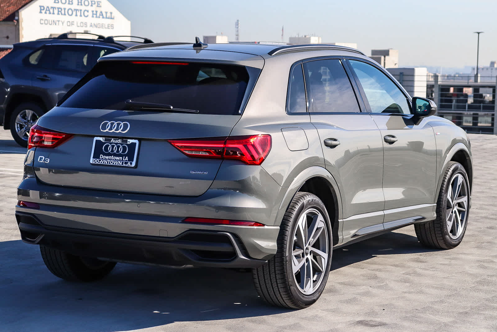 Thumbnail: 2025 Audi Q3 - 4