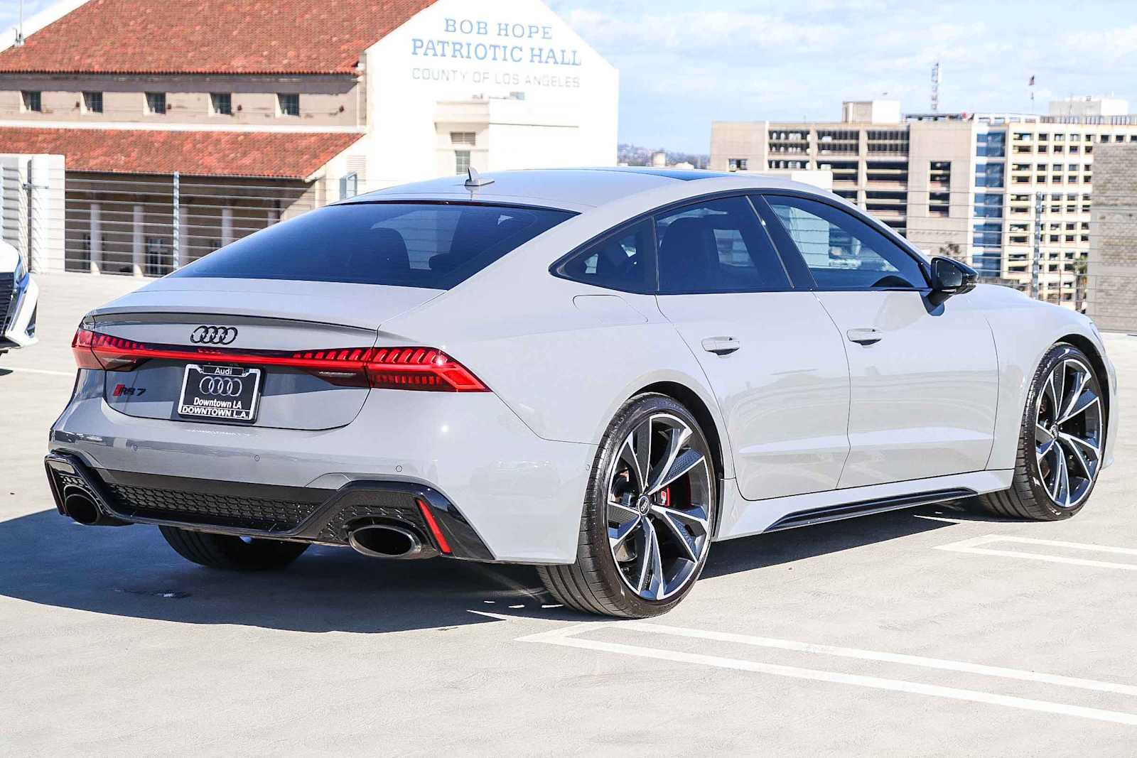 Thumbnail: 2023 Audi RS 7 - 4