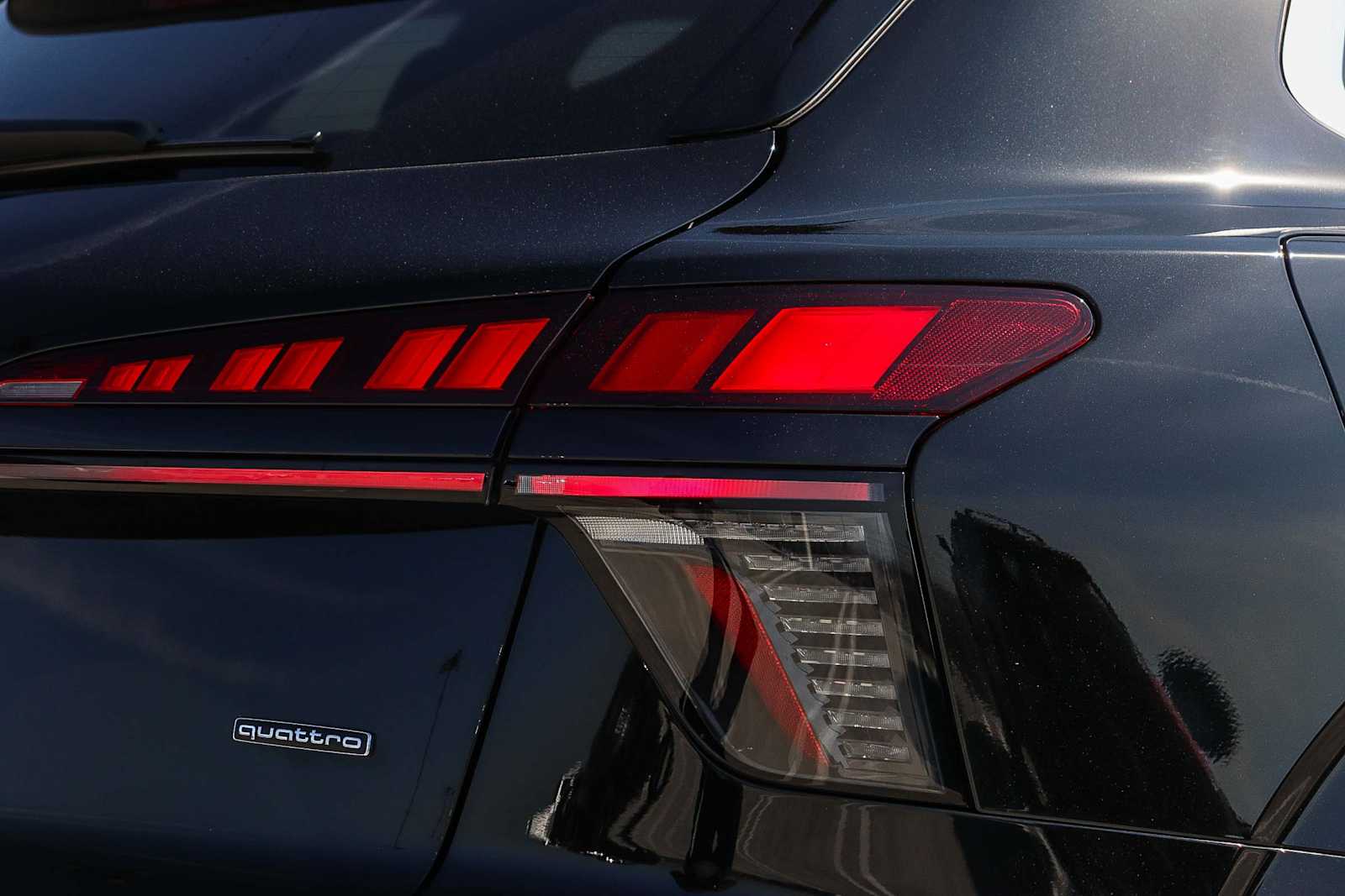 Thumbnail: 2026 Audi Q3 - 10