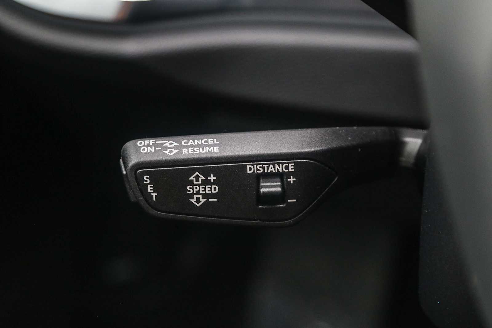 Thumbnail: 2025 Audi Q3 - 35